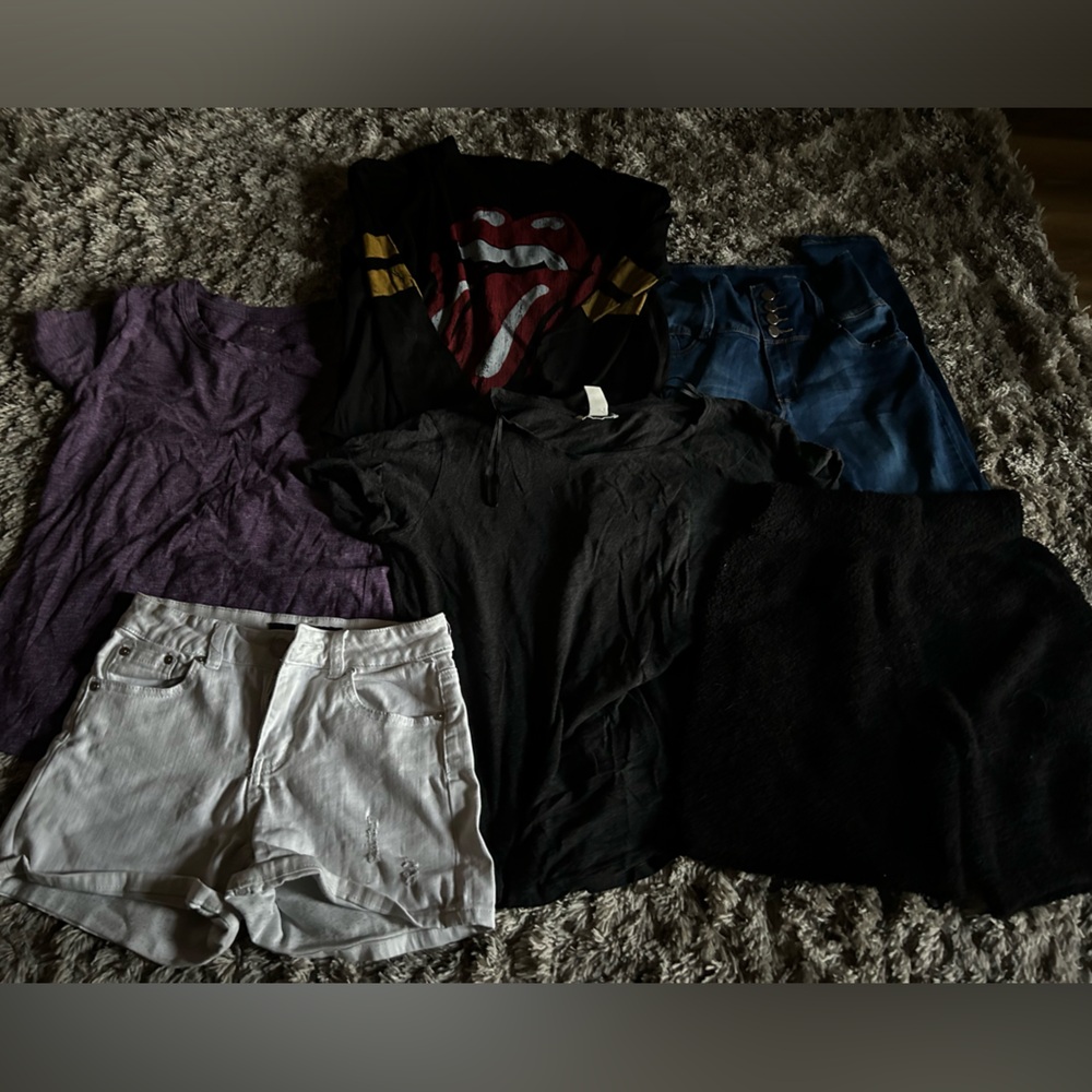 Size small Bundle